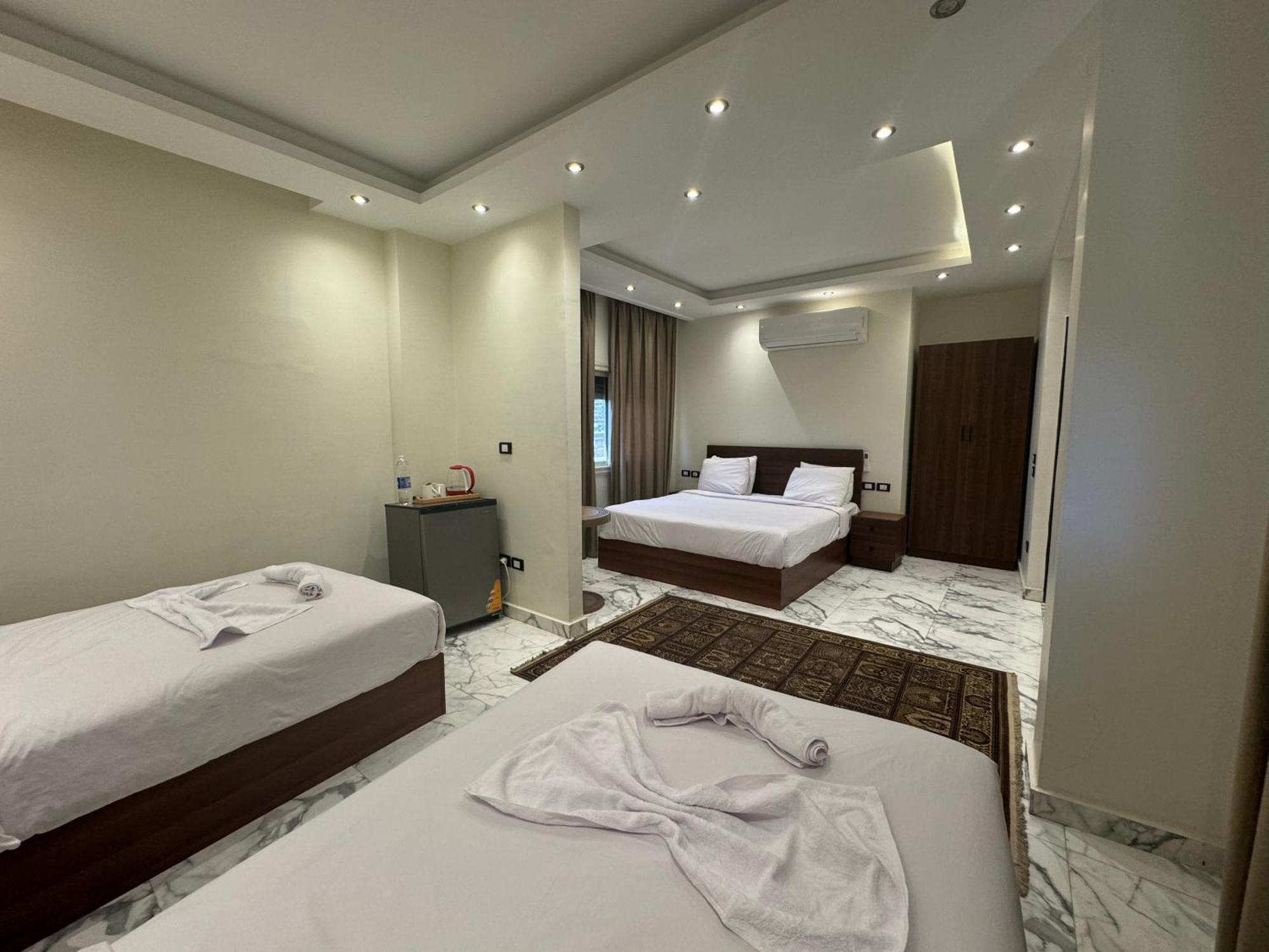 Unique Pyramids Boutique Inn Kafrat al Jabal Exterior photo