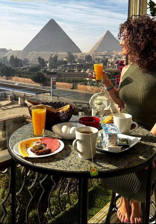 Unique Pyramids Boutique Inn Kafrat al Jabal Exterior photo